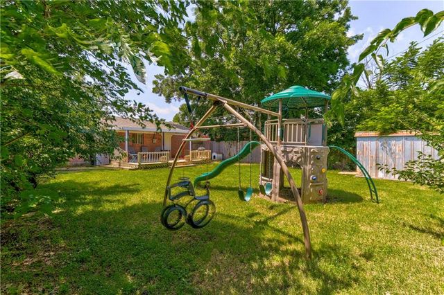 925 W Rulane Drive, Midwest City, OK 73110