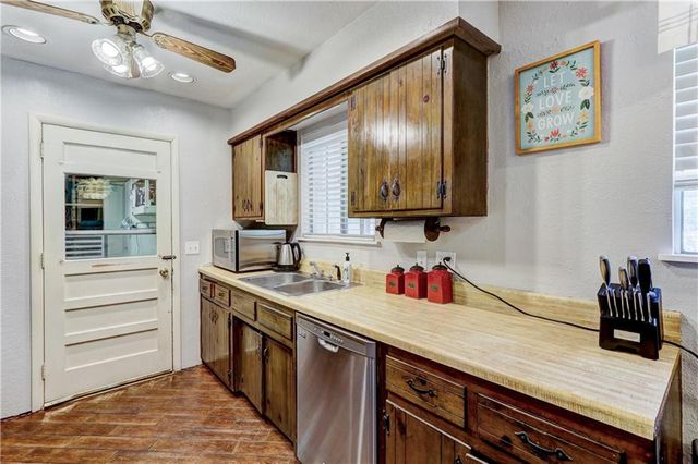 925 W Rulane Drive, Midwest City, OK 73110