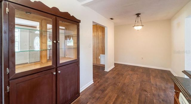 686 E KENTUCKY AVENUE, Deland, FL 32724