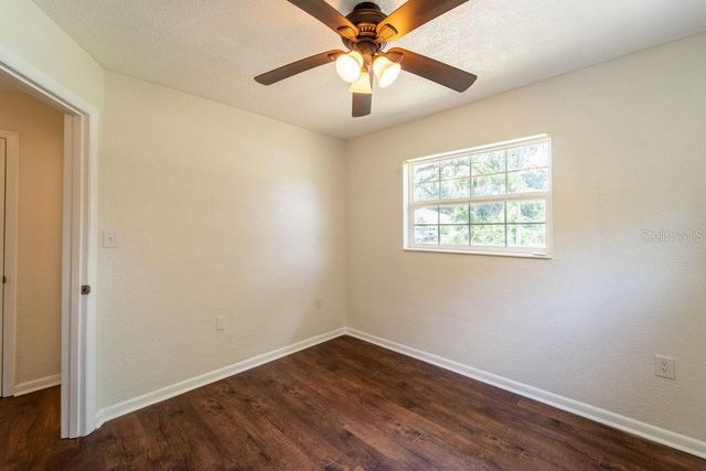 686 E KENTUCKY AVENUE, Deland, FL 32724