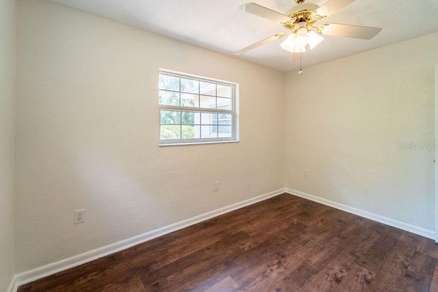 686 E KENTUCKY AVENUE, Deland, FL 32724