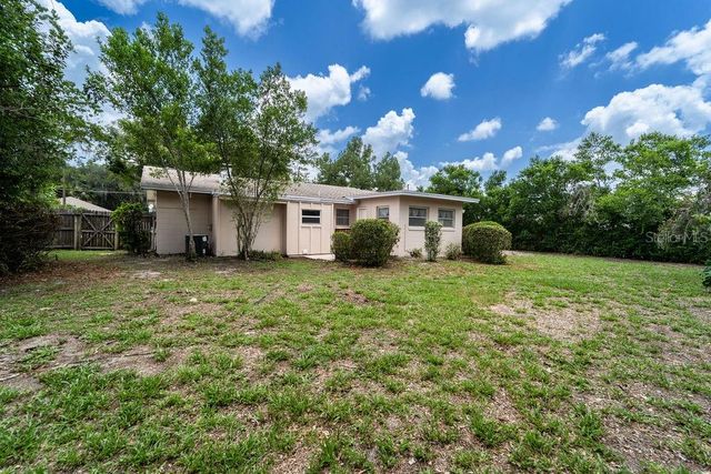 686 E KENTUCKY AVENUE, Deland, FL 32724