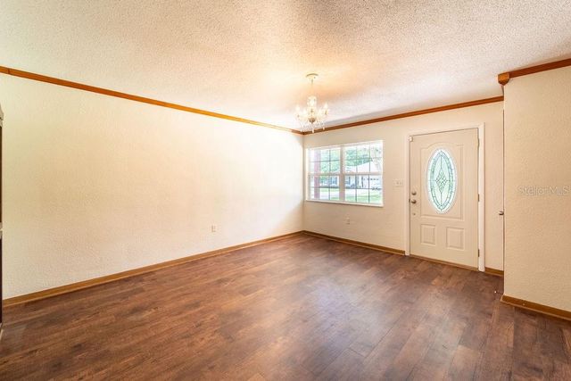 686 E KENTUCKY AVENUE, Deland, FL 32724