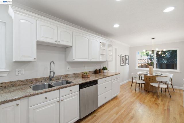 1192 Forest Creek Dr, San Jose, CA 95129