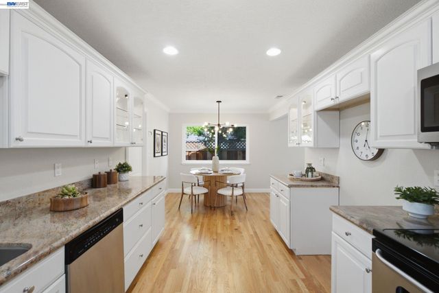 1192 Forest Creek Dr, San Jose, CA 95129