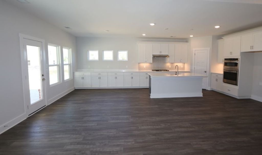 205 Sugar Berry Court East, Lebanon, TN 37087
