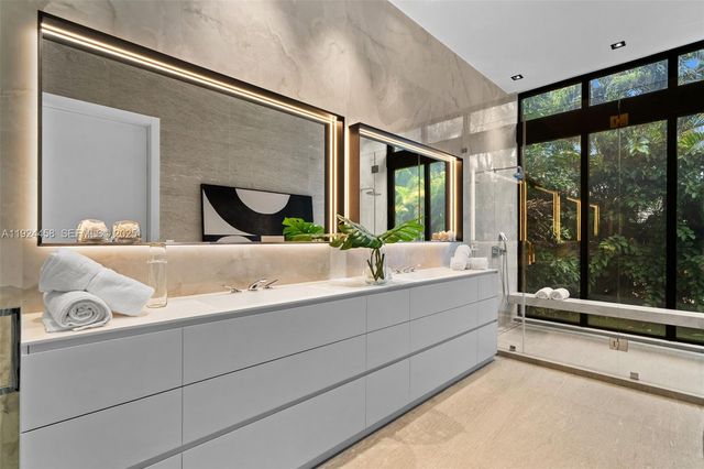 620 Ocean Blvd, Golden Beach, FL 33160