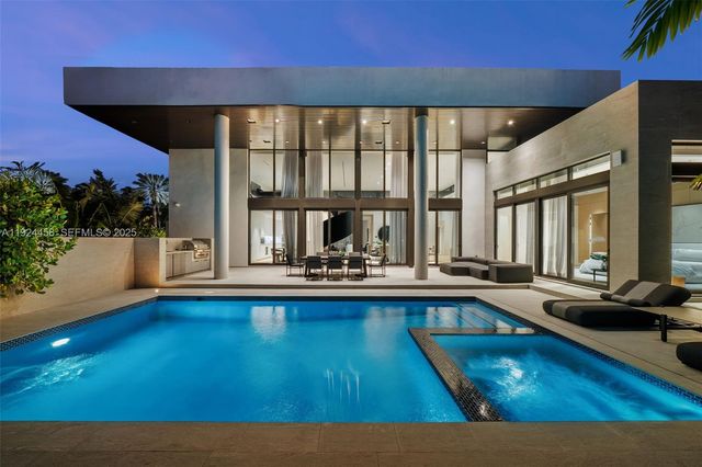 620 Ocean Blvd, Golden Beach, FL 33160