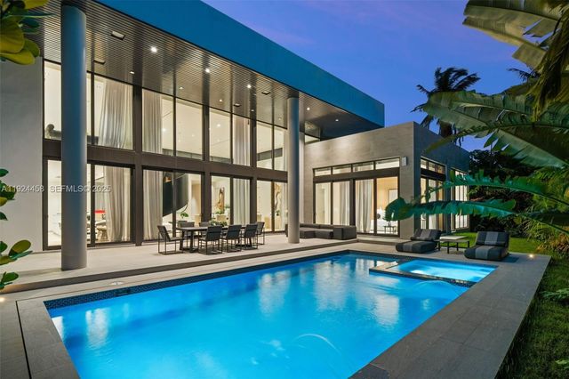 620 Ocean Blvd, Golden Beach, FL 33160