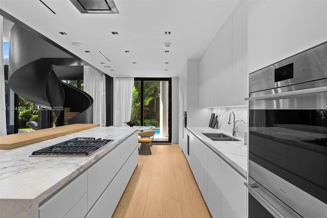 620 Ocean Blvd, Golden Beach, FL 33160