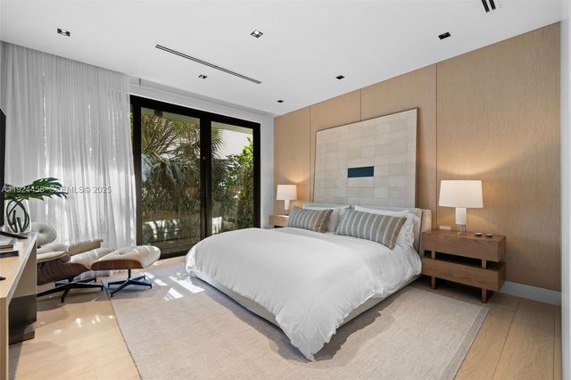 620 Ocean Blvd, Golden Beach, FL 33160