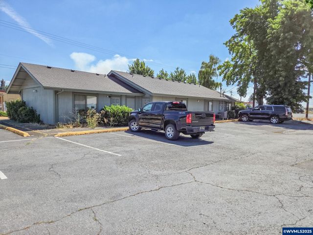 1881 W Washington St, Stayton, OR 97383