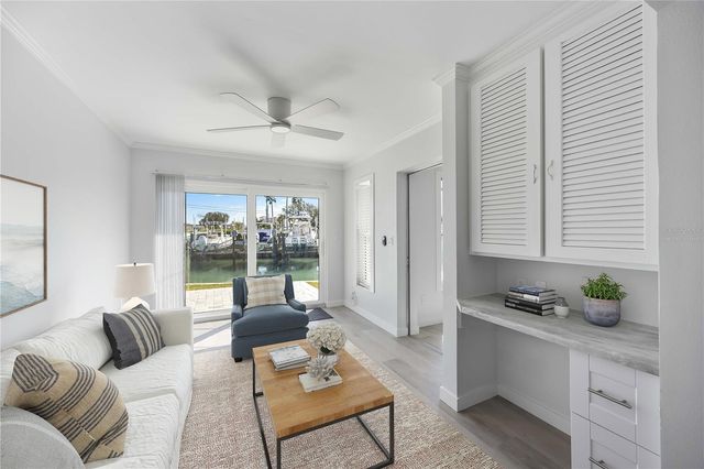 825 WHITE CAP CIRCLE 4, Venice, FL 34285