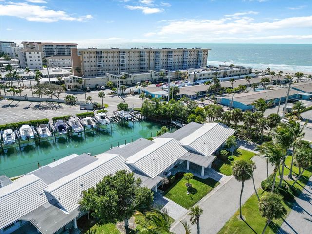 825 WHITE CAP CIRCLE 4, Venice, FL 34285