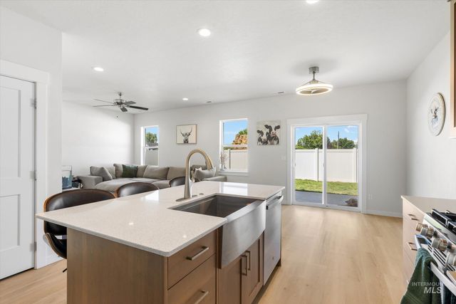 16599 N Red Oak Dr., Nampa, ID 83687
