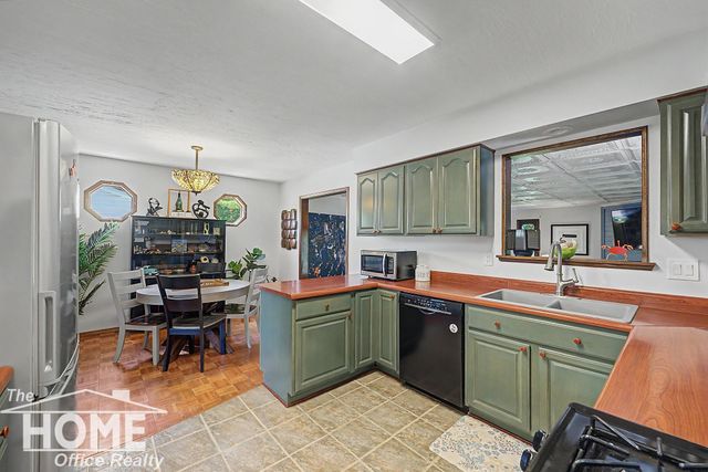 723 Center Street, Owosso, MI 48867