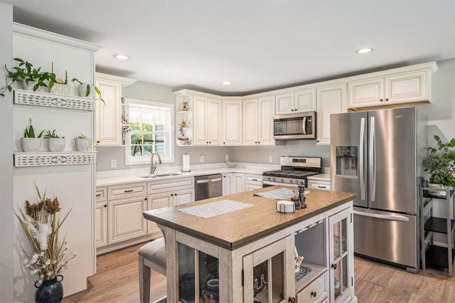 9260 N 225 E, Lake Village, IN 46349