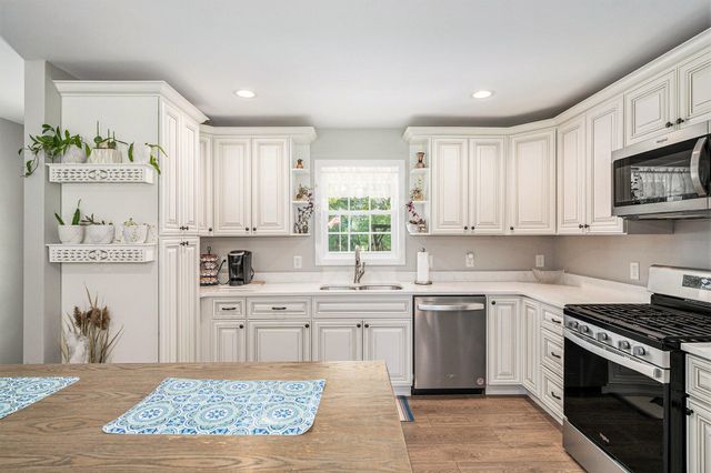 9260 N 225 E, Lake Village, IN 46349