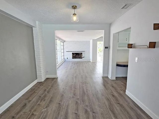 2019 CHIPPAWA PLACE, Sarasota, FL 34234