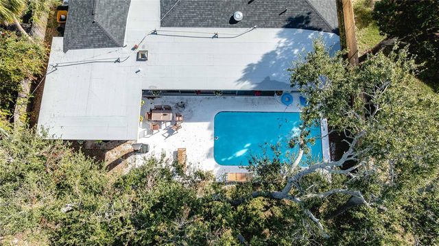 2019 CHIPPAWA PLACE, Sarasota, FL 34234