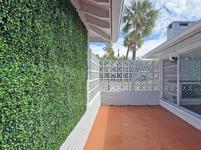 2019 CHIPPAWA PLACE, Sarasota, FL 34234