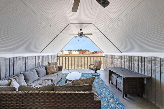 404 Whipple Avenue, Williamson, GA 30292