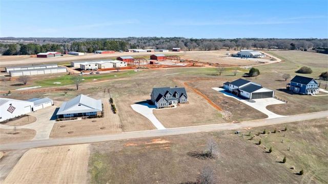 404 Whipple Avenue, Williamson, GA 30292