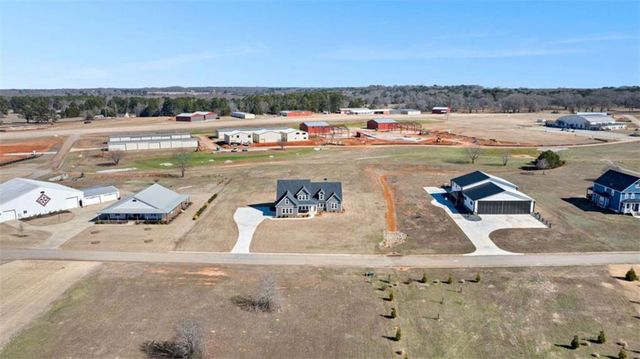 404 Whipple Avenue, Williamson, GA 30292