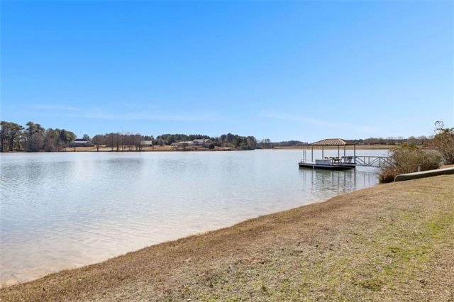 404 Whipple Avenue, Williamson, GA 30292