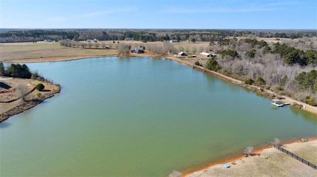 404 Whipple Avenue, Williamson, GA 30292