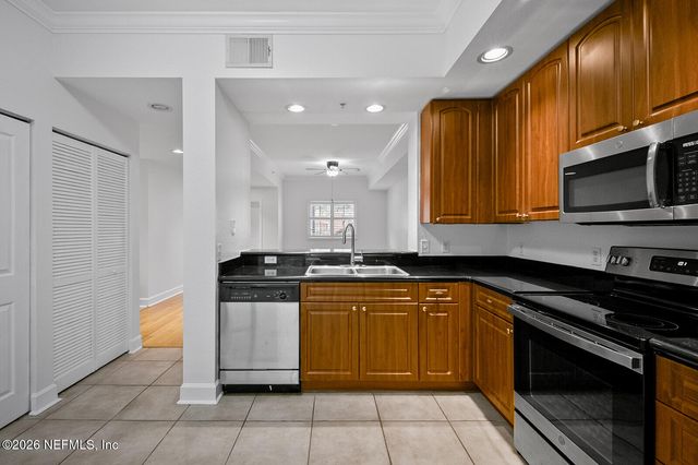 9745 TOUCHTON Road 903, Jacksonville, FL 32246