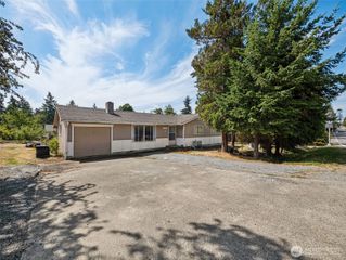 25105 12th Avenue S, Des Moines, WA 98198