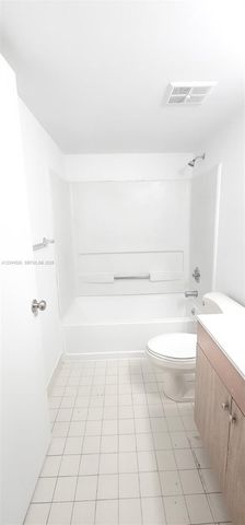7035 NW 186th St D110, Hialeah, FL 33015