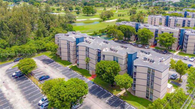 7035 NW 186th St D110, Hialeah, FL 33015