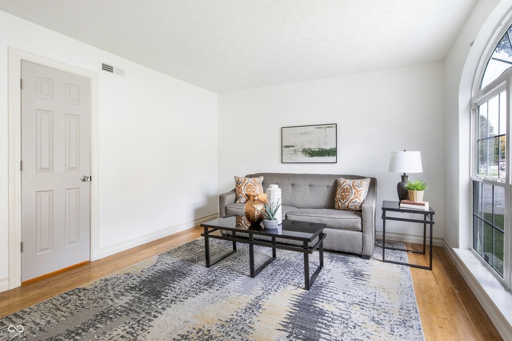 2248 Salem Park Drive, Indianapolis, IN 46239