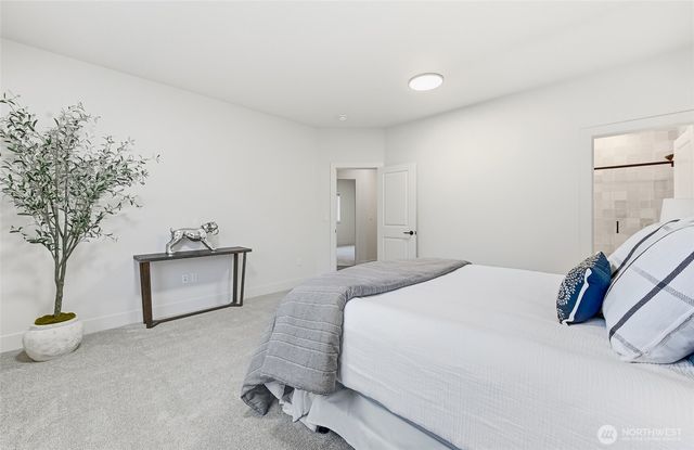 12015 44th Avenue S, Tukwila, WA 98168