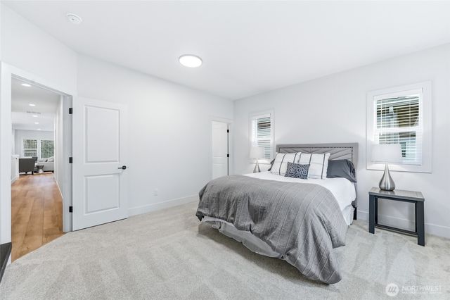 12015 44th Avenue S, Tukwila, WA 98168