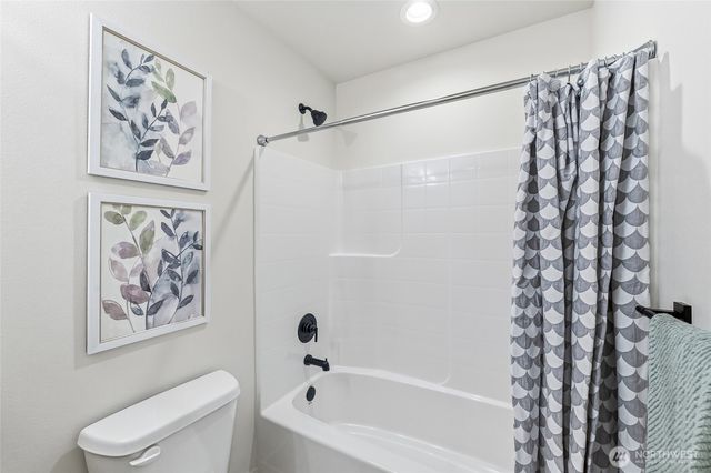 12015 44th Avenue S, Tukwila, WA 98168