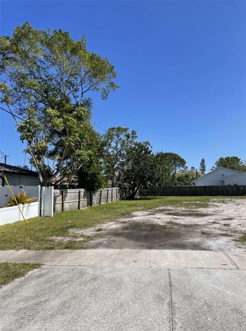 BAYOU GRANDE BOULEVARD NE, St Petersburg, FL 33703