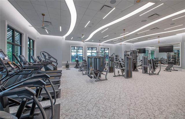 2084 FREEMONT WAY, Naples, FL 34120