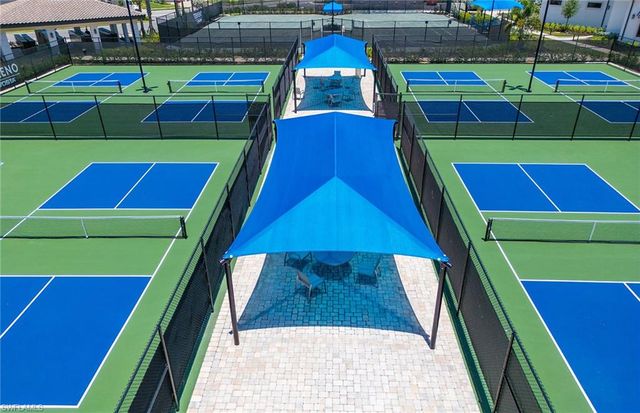 2084 FREEMONT WAY, Naples, FL 34120