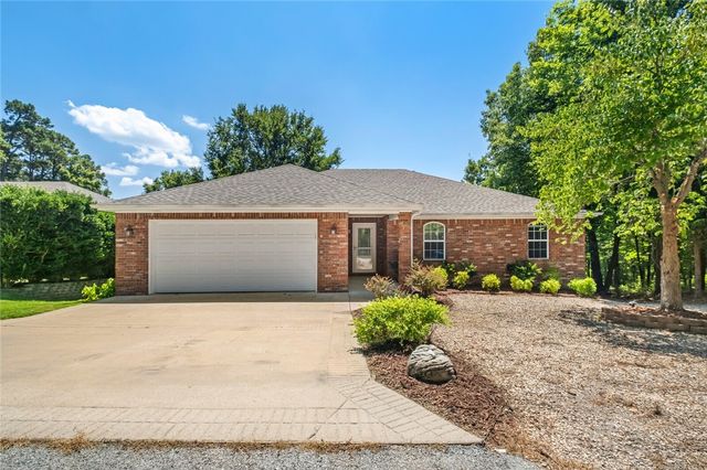 99 Buckingham Drive, Bella Vista, AR 72714