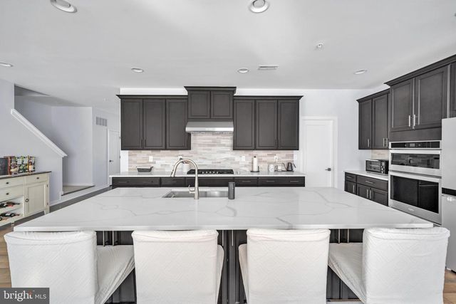 612 CONRAD DR, Warrington, PA 18976