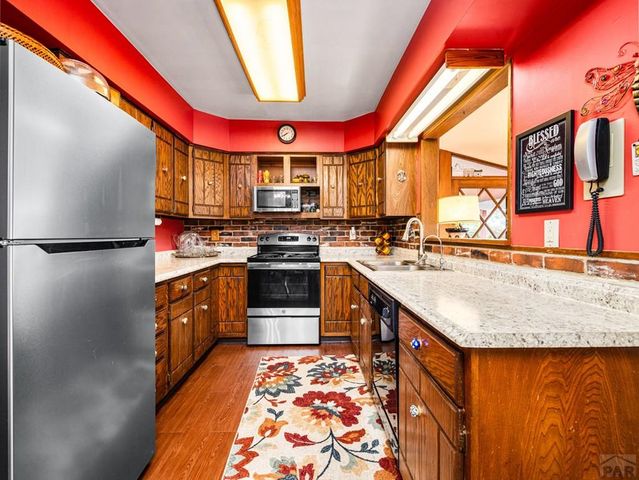 5284 Monte Vista Dr, Colorado City, CO 81019