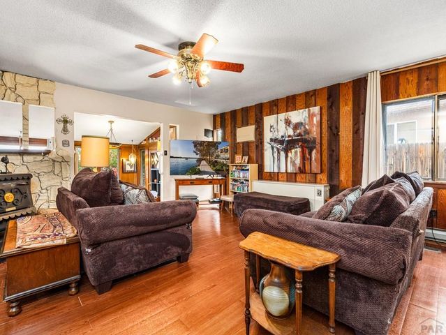 5284 Monte Vista Dr, Colorado City, CO 81019