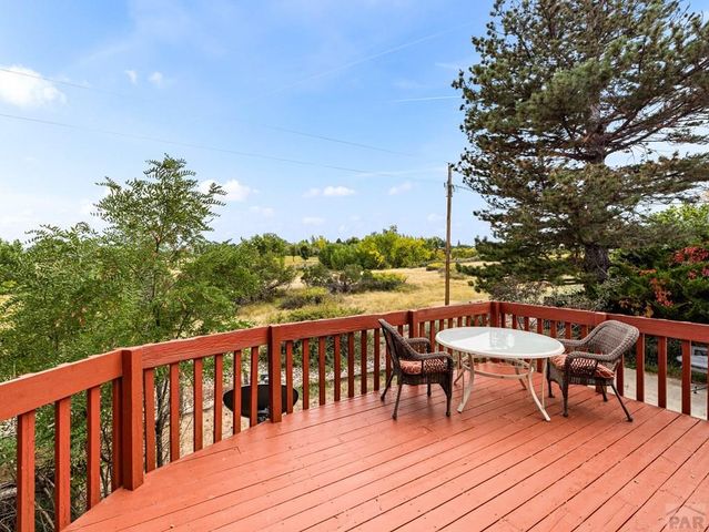 5284 Monte Vista Dr, Colorado City, CO 81019