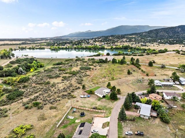 5284 Monte Vista Dr, Colorado City, CO 81019