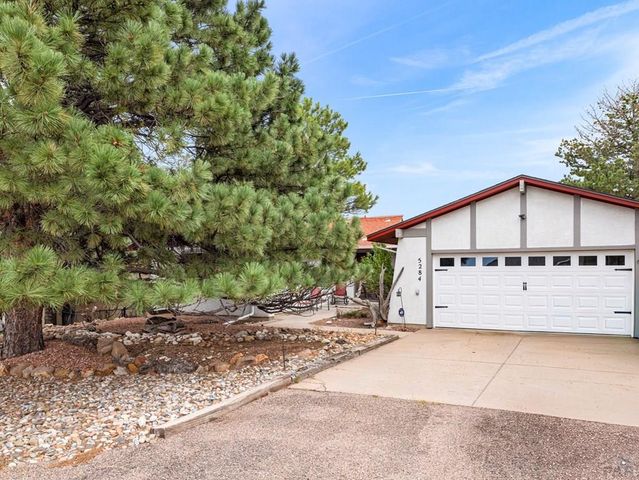 5284 Monte Vista Dr, Colorado City, CO 81019