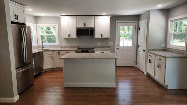 943 Wordens Pond Road, South Kingstown, RI 02879
