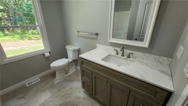 943 Wordens Pond Road, South Kingstown, RI 02879